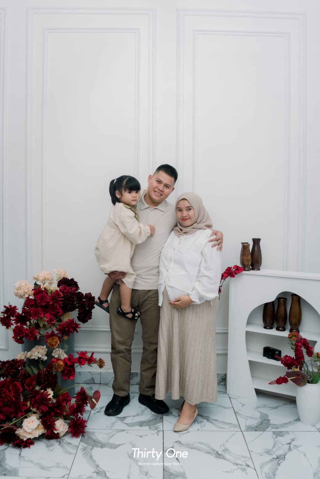 Timeless maternity portrait in studio