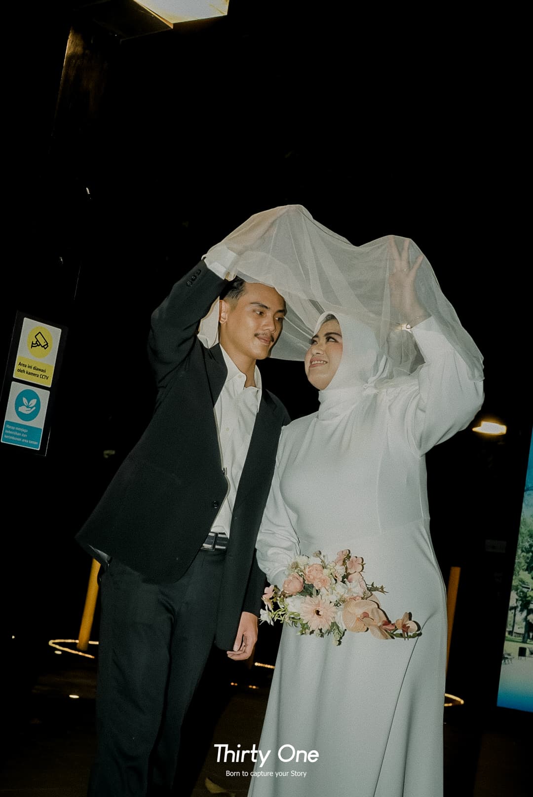 Prewedding Outdoor photo